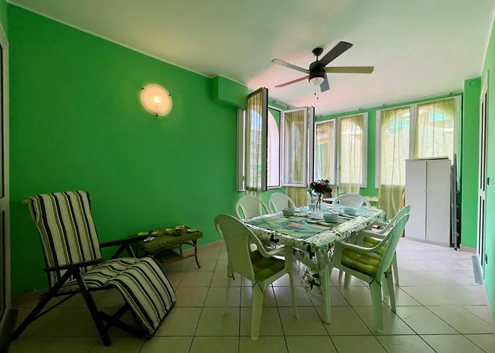 20 Metri Dal Mare Il Fascino Del Centro Storico. Appartement Loano